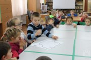 	7609 — co oznacza słowo „niepodległość”? 	