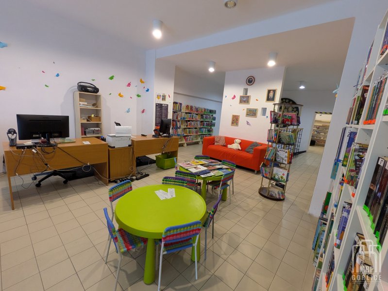 Biblioteka Gorlice, lokalne tymczasowe widok na wypożyczalnię dla dzieci i młodzieży