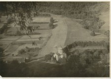 Powiększ zdjęcie Widok na Pętną z drogi na Magurę Małastowską; październik 1959 roku