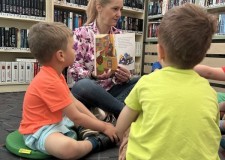 Przejdź do - Bibliotekarka%20czyta%20o%20przygodach%20Franklina