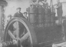 Powiększ zdjęcie Kopalnia w Borysławiu, maszynownia